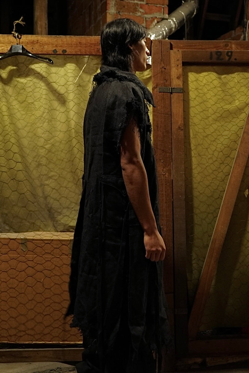 CAPTAIN'S LONG VEST