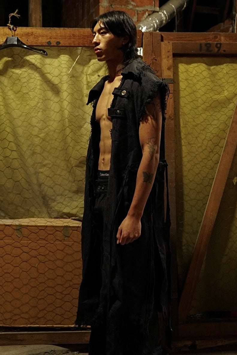 CAPTAIN'S LONG VEST