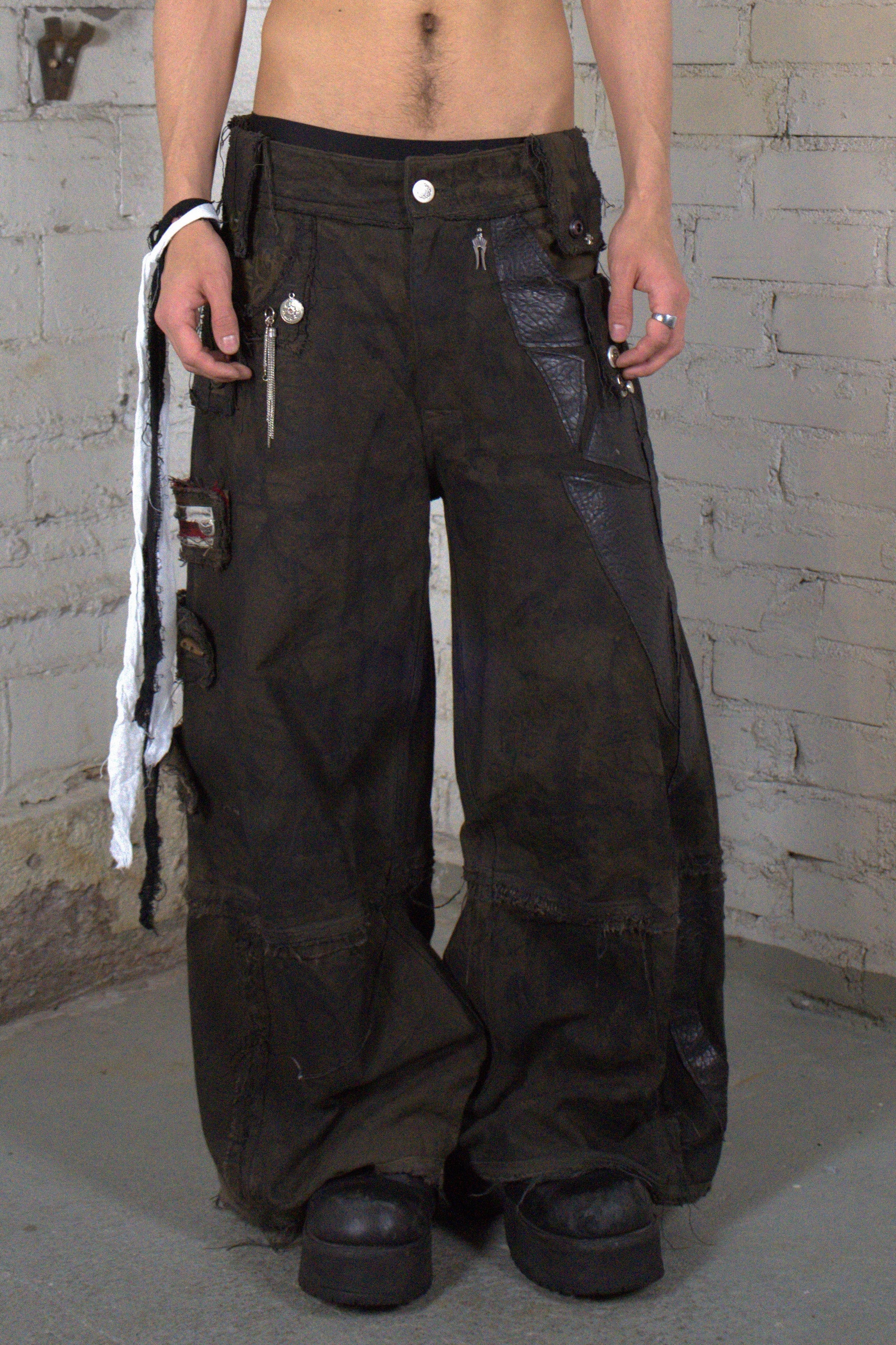CAPTAIN'S BAGGY TROUSERS