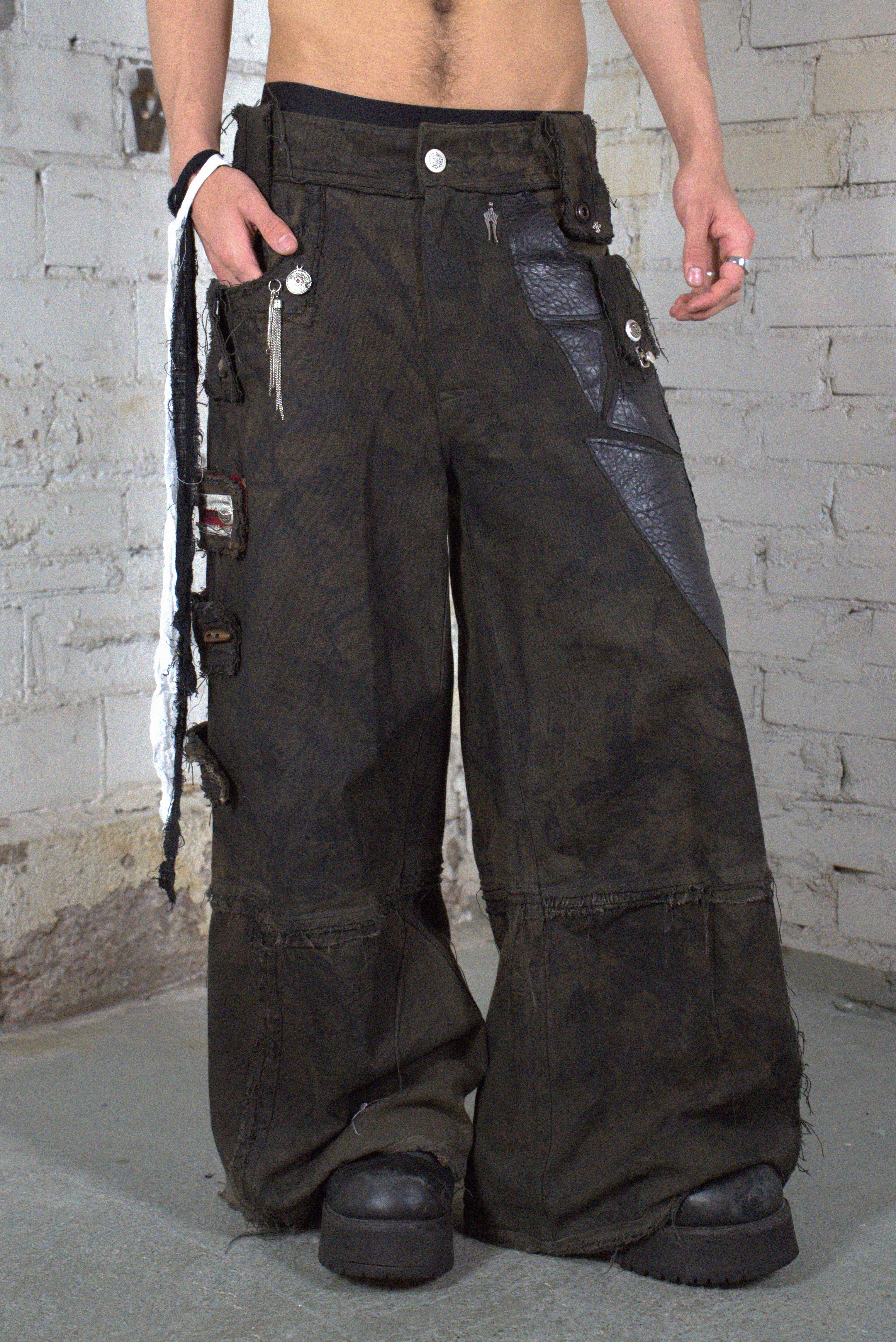 CAPTAIN'S BAGGY TROUSERS