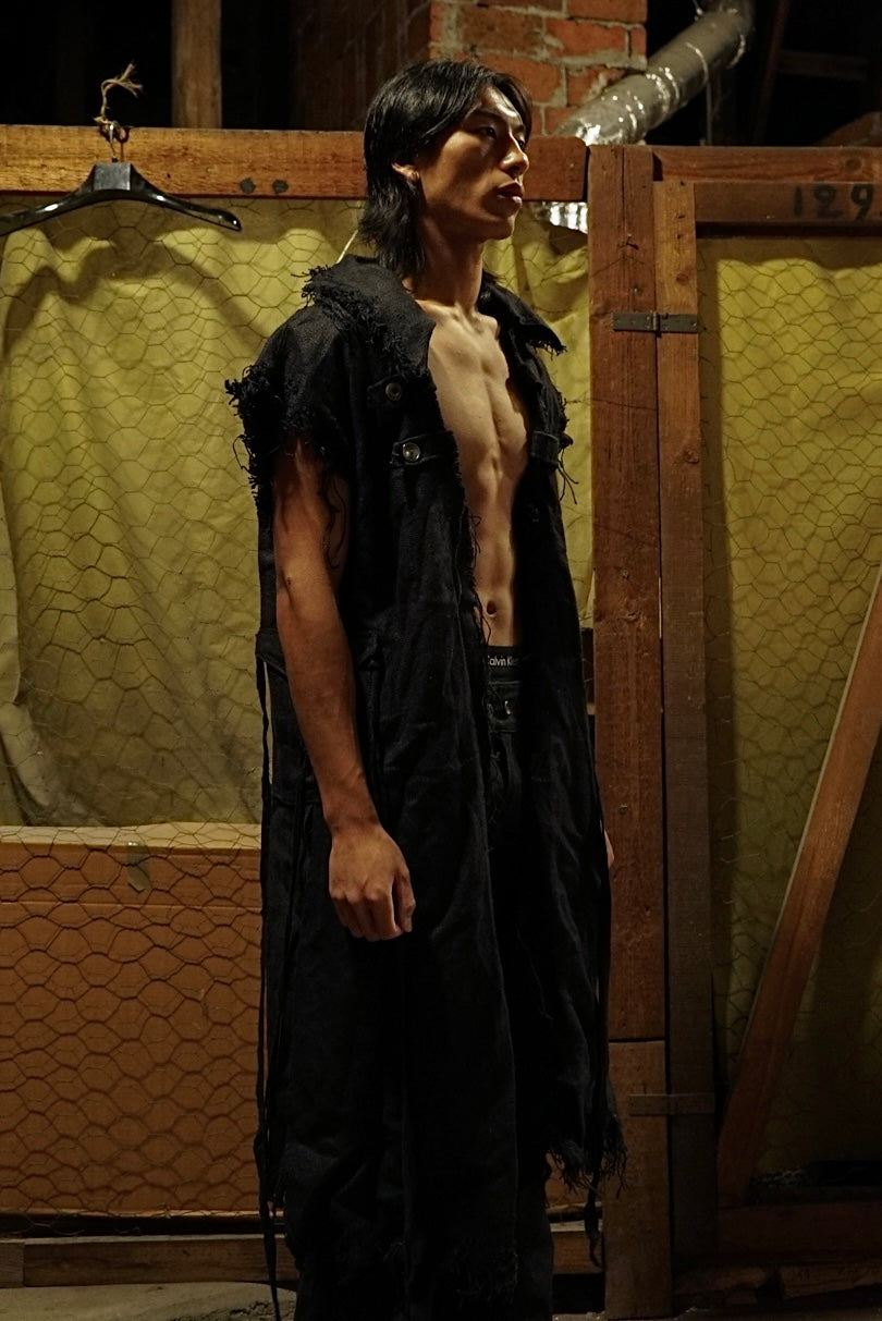 CAPTAIN'S LONG VEST