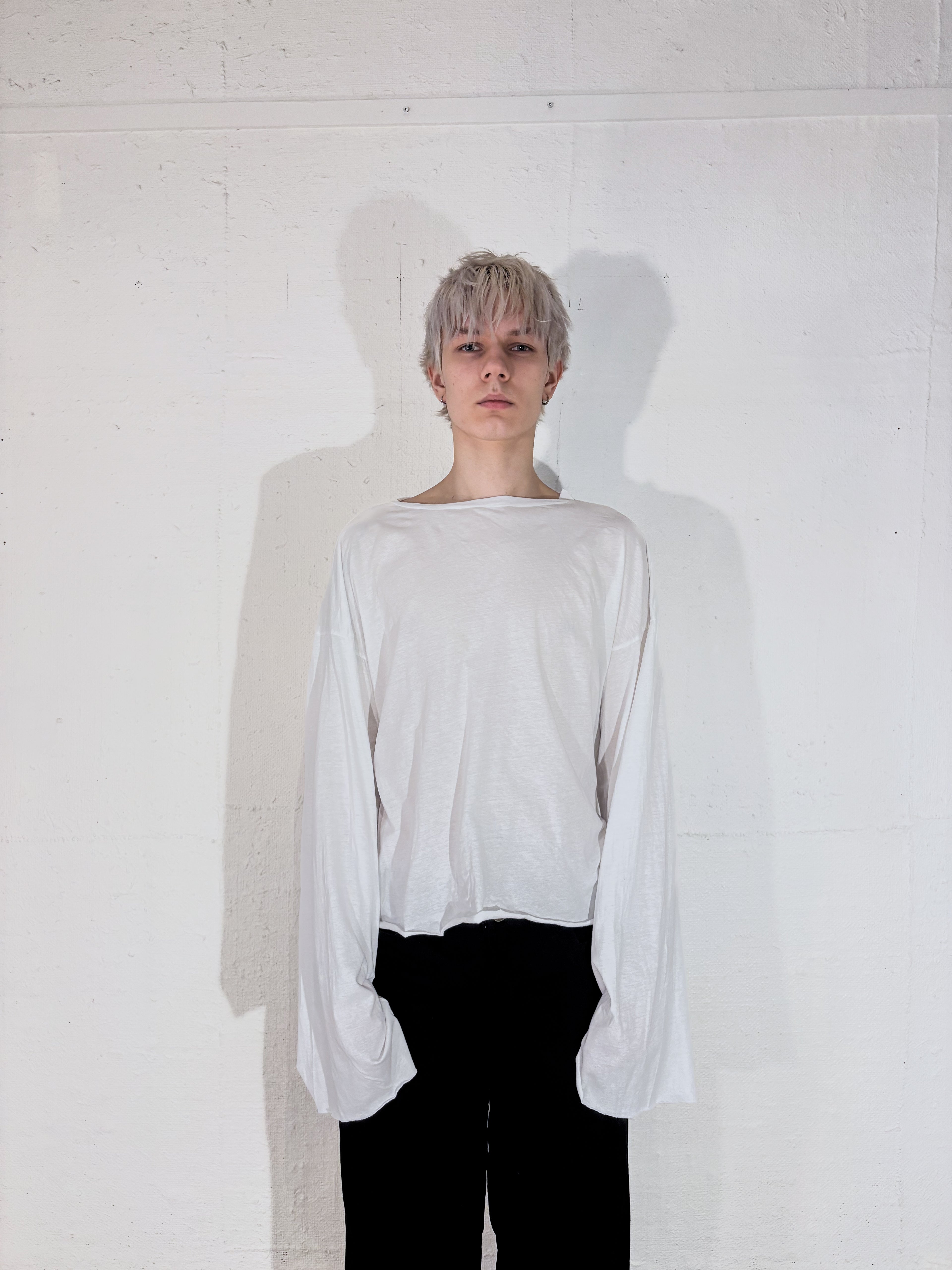 SQUARE-CUT LONGSLEEVE