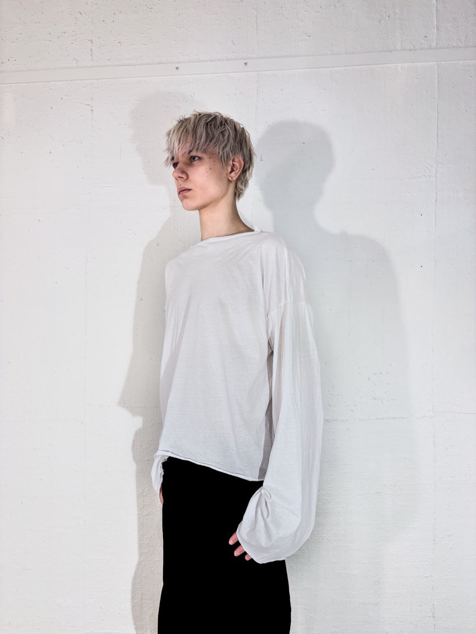 SQUARE-CUT LONGSLEEVE