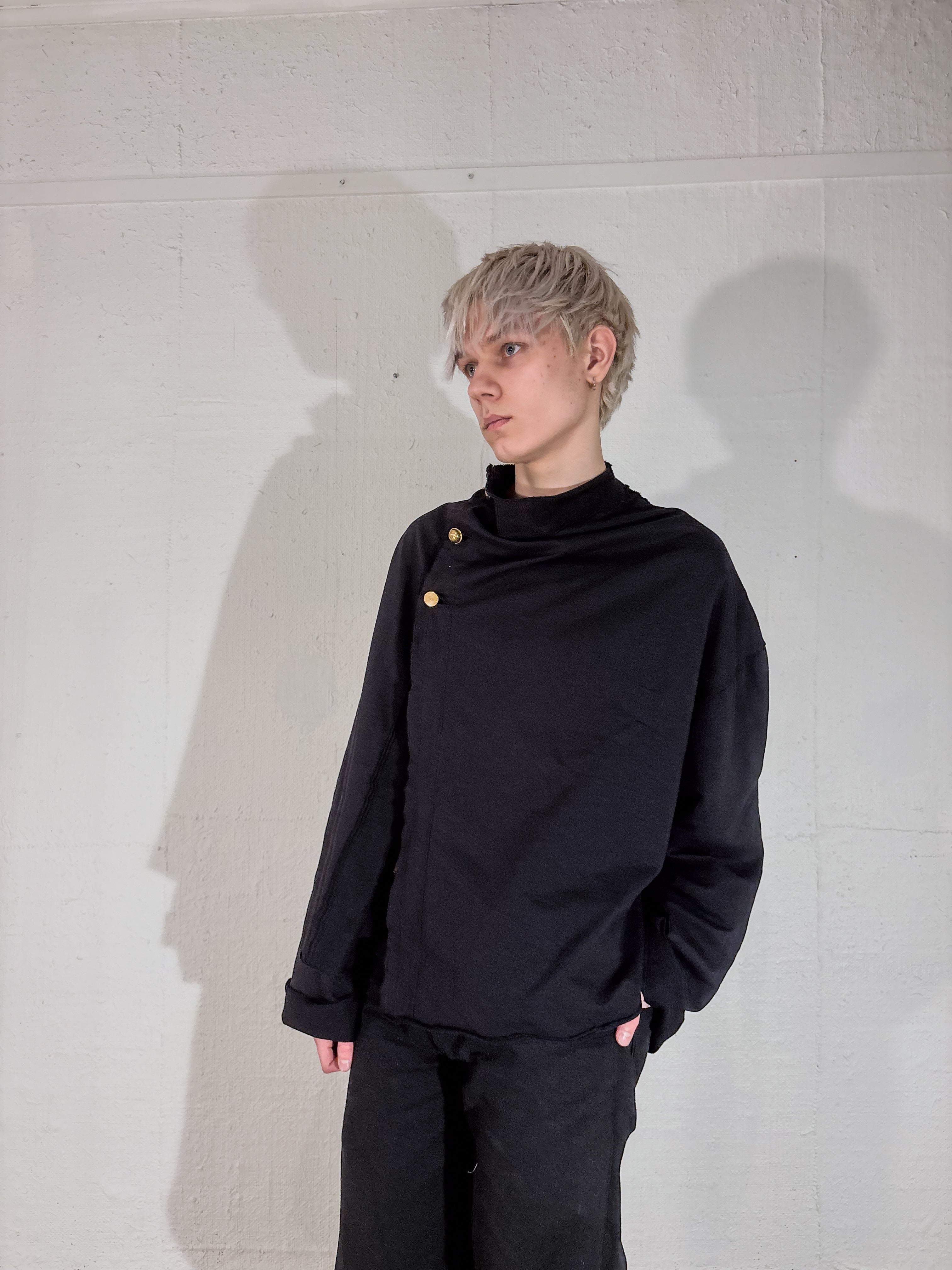 ASYMMETRICAL SWEATSHIRT