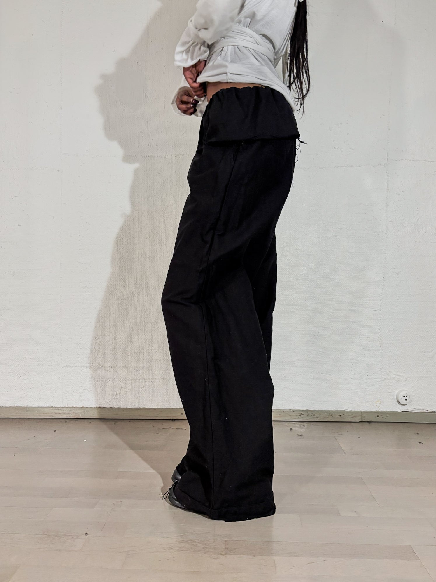 LOOSE LOUNGE PANTS