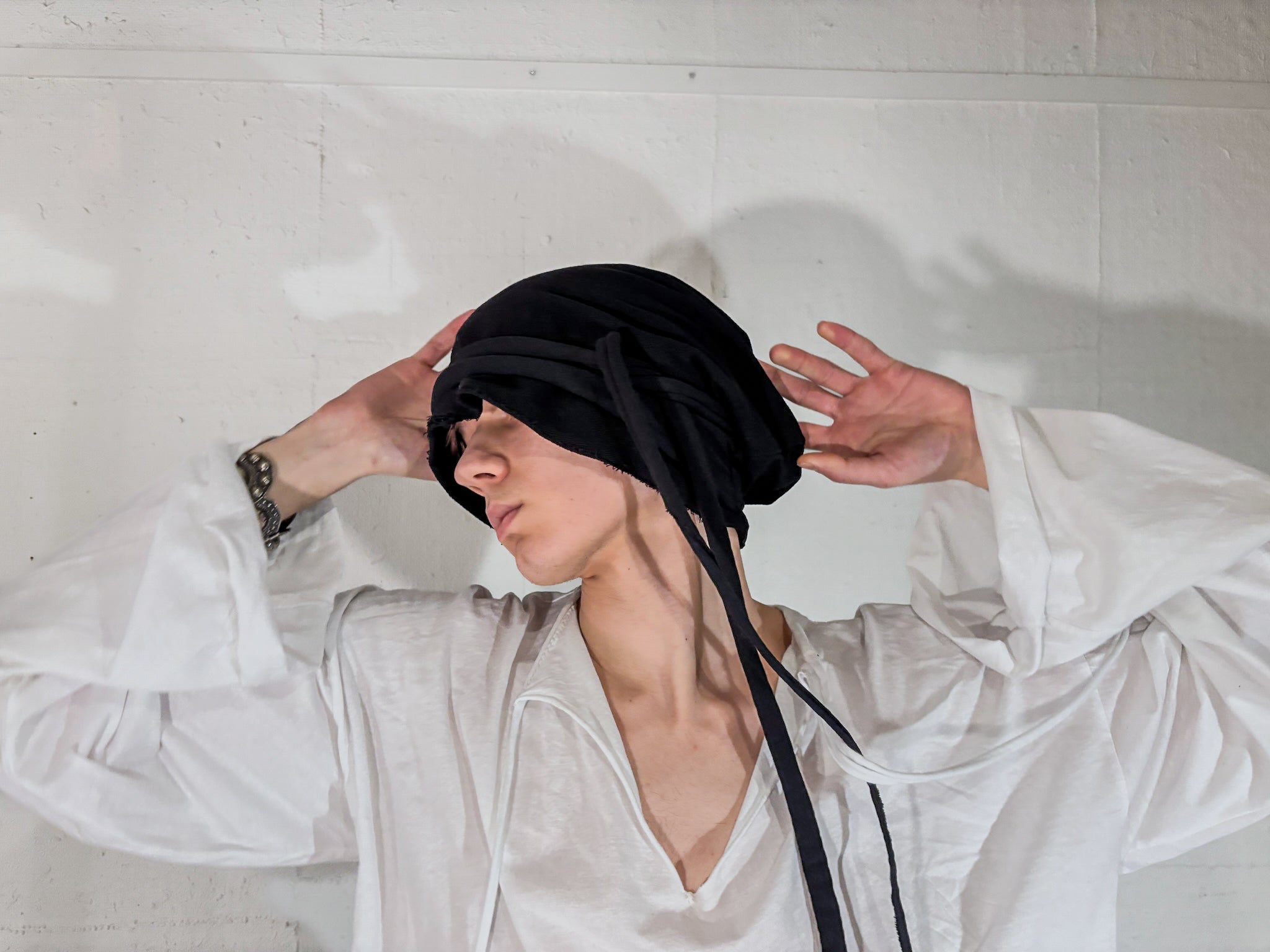 OVERSIZED WRAP BEANIE