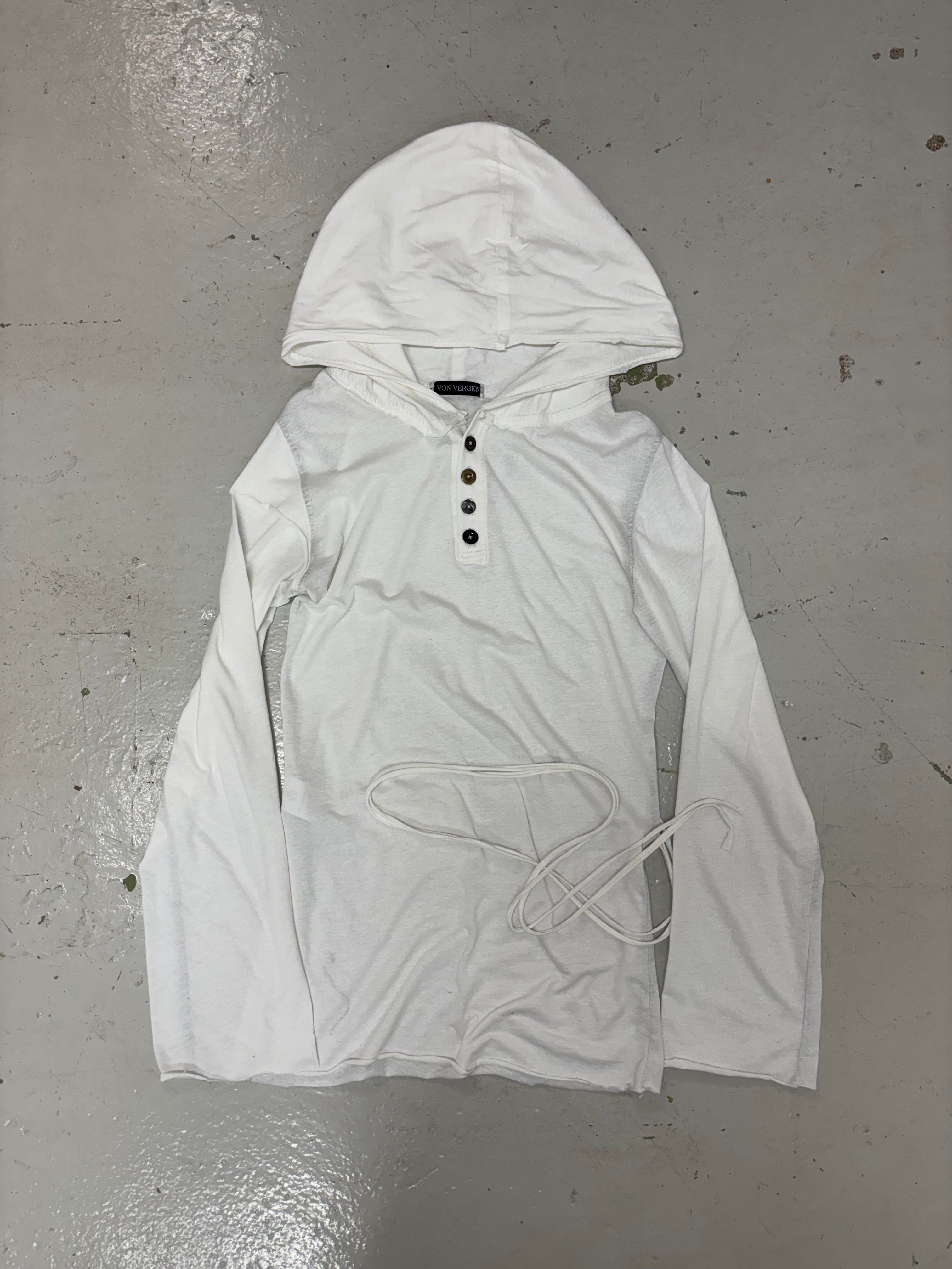 WHITE HOODED LONGSLEEVE