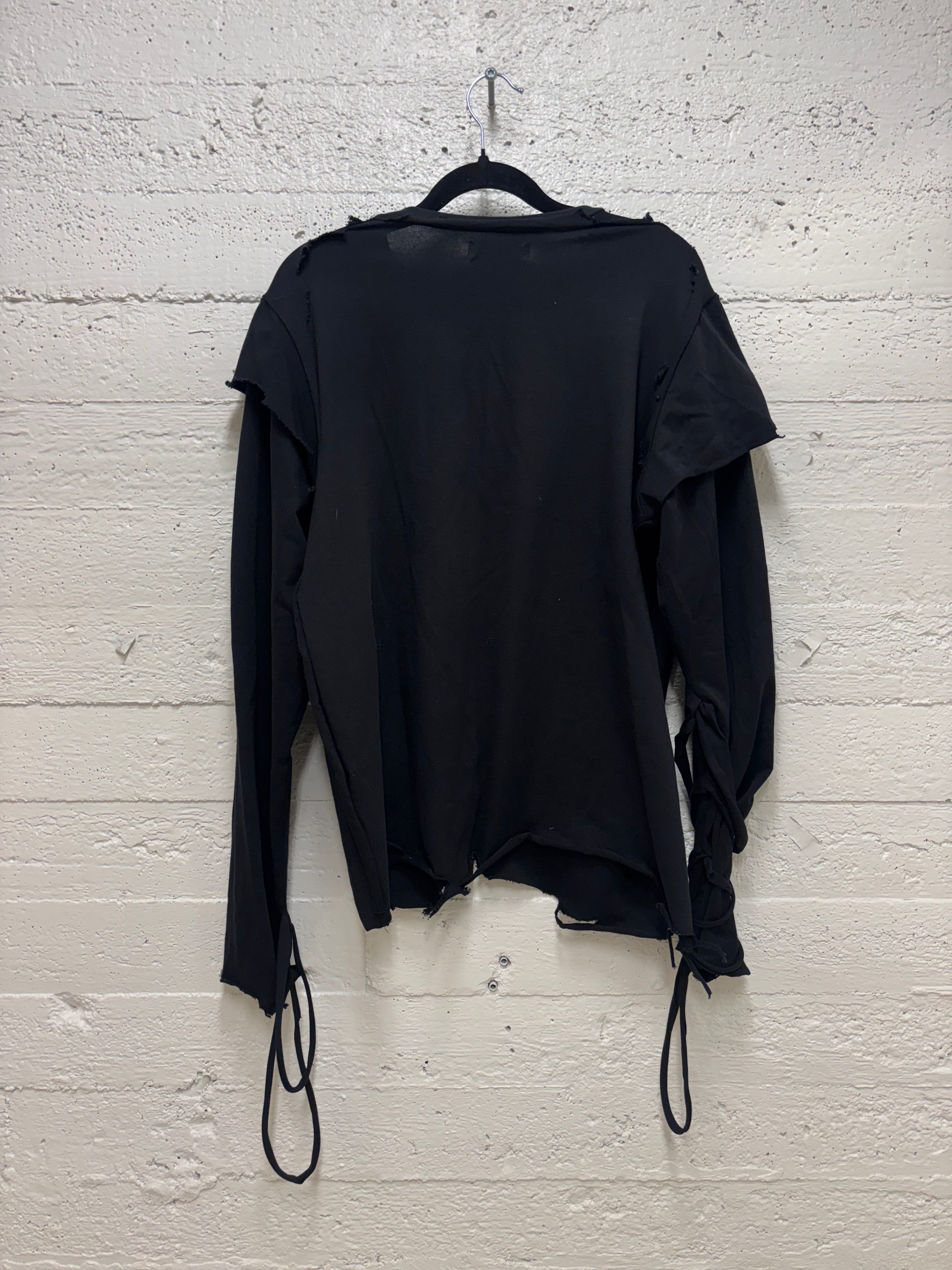 DISTRESSED LAYERED LONGSLEEVE