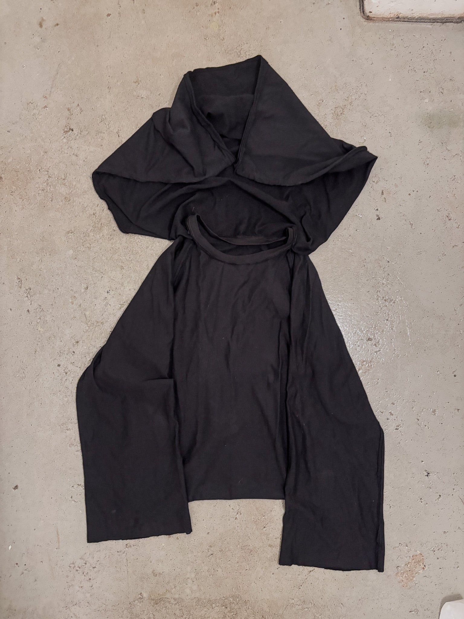 CAPE HOODIE